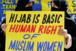 انتقادات إسلامية لقانون أمريكي يحظر الحجاب في الأوراق الرسمية