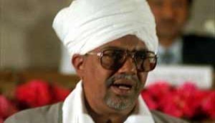 مصر تدعو إلى "مؤتمر دولي" لحل أزمة البشير مع المحكمة الجنائية .. والسودان ترفض