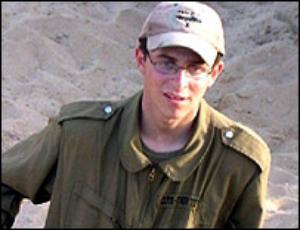 حماس تنفي مزاعم "هاآرتس" بحدوث تقدم في صفقة شاليط