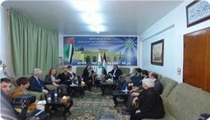 وفد برلماني أوروبي يلتقي مشعل بدمشق