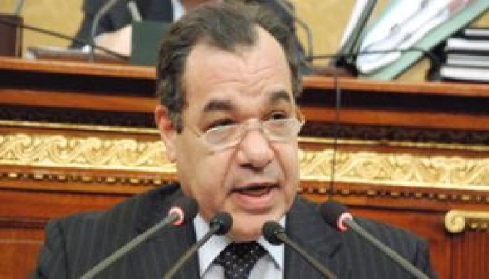 الاداريون بوزارة التعليم يقررون تنظيم اعتصام مفتوح امام مجلس الوزراء