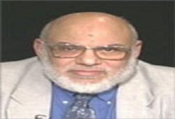 ما أكثر القمم و أقل العلم و العمل بقلم د/ كمال الهلباوي