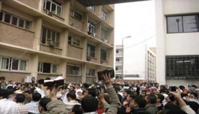 فصل 17 طالب من جامعة الإسكندرية بتهمة مناصرة غزة