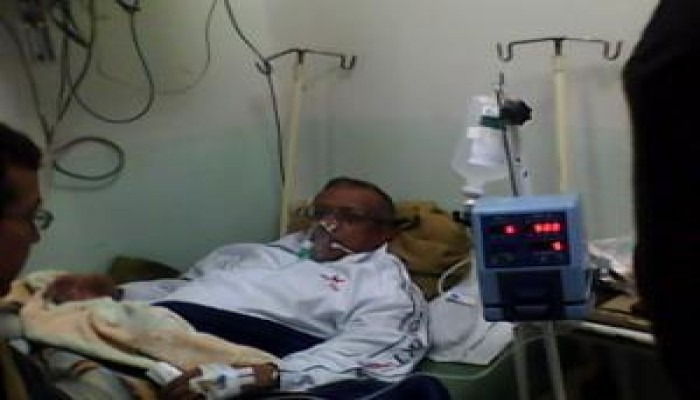 نقيب الأطباء يزور الغنيمي ويطمئن على صحته