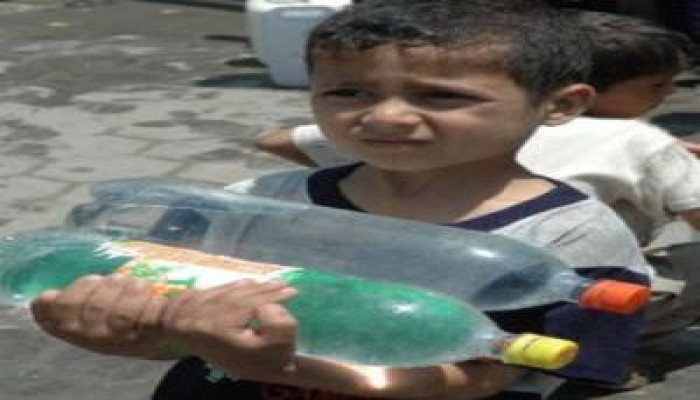 السلطات المصرية تصادر كميات جديدة من الوقود والبضائع قبل تهريبها لغزة وتمنع صحفي من الدخول