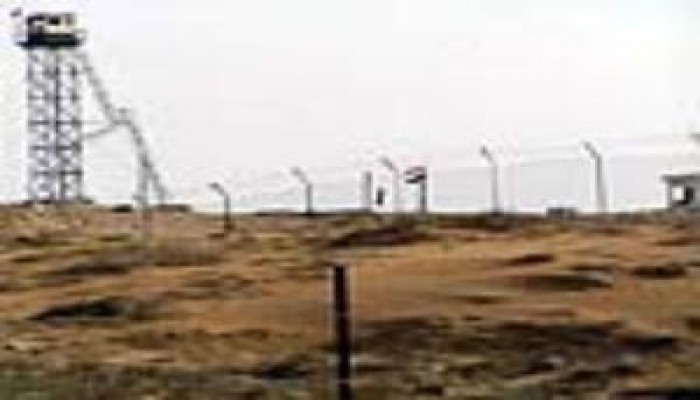 فصل ضابط مصري بعد اشتباكات مع حدود غزة