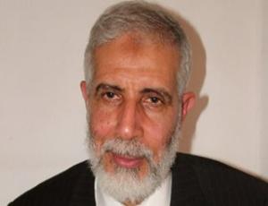 د . محمود عزت : الأمر خطير ،و الفيروس بدأ ينتقل من إنسانٍ إلى آخر دون عائل