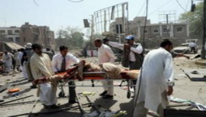 عشرات القتلى  ومئات الجرحى في هجوم دمر مقر الاستخبارات الباكستانية فى لاهور