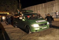 القاهرة حذزت قافلة الأمل من إعتداء المصريين إذا دخلت براً !!