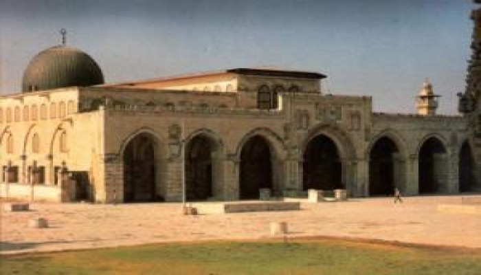 الخطيب يحذر من وضع المسجد الأقصى تحت وصاية دولية