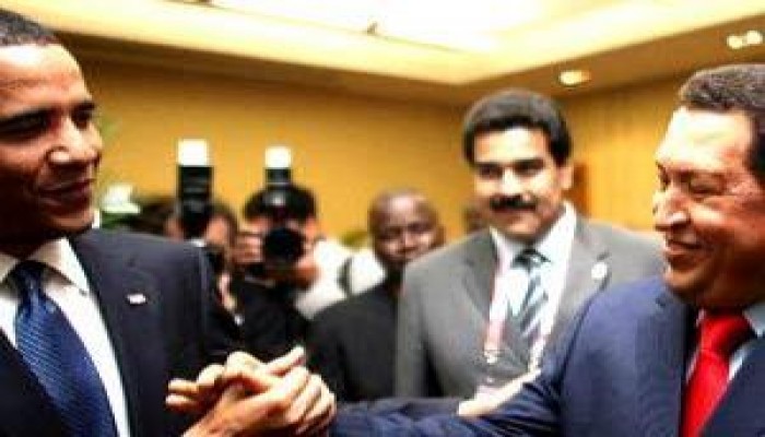 شافيز يتهم الاستخبارات الأمريكية بالتخطيط لاغتياله منذ ساعات