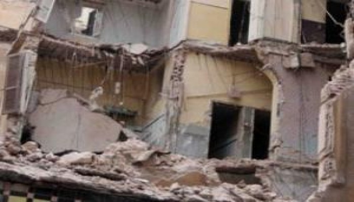 انهيار عقار بالإسكندرية يسكنه 35 أسرة