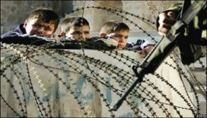 صحيفة بريطانية تكشف عن شهادات لضباط اسرائيليين حول فظاعات الجيش بحق اطفال فلسطينيين