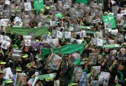 الحرس الإيراني يخشى ثورة مخملية