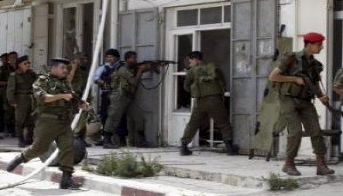 حماس تدعو لموقف وطني وثورة شعبية ضد ما يجري بالضفة