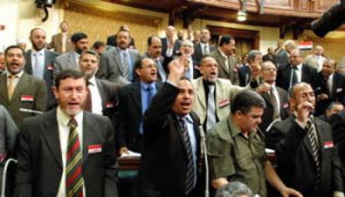 "أخوات" ينافسن على مقاعد في مجلس الشعب المصري