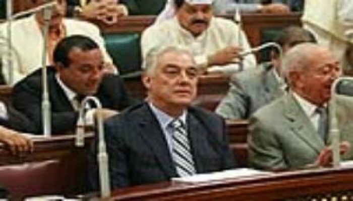 نواب الحزب الوطني لوزير البترول: وشك حلو علينا وعلي مصر