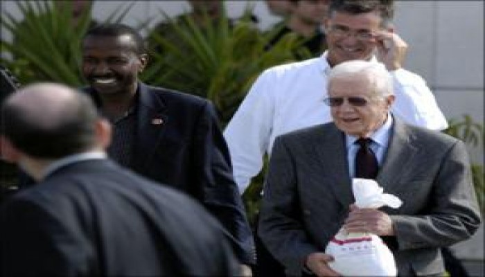 زيارة كارتر لقطاع غزه ولقائه بإسماعيل هنيه (مصور)