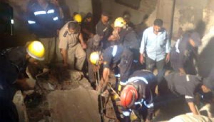 انهيار عقار من 5 طوابق بالمنصورة