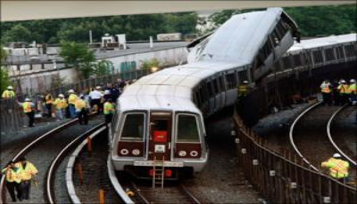 مقتل وإصابة العشرات فى تصادم قطاري واشنطن (مصور)