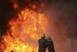 حريق بمنطقة الرمل بالإسكندرية و تأخر حضور المطافي