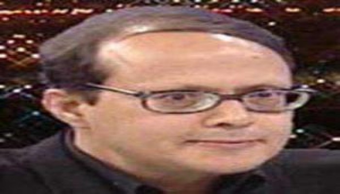 بؤس الأب والابن ....عبد الحليم قنديل