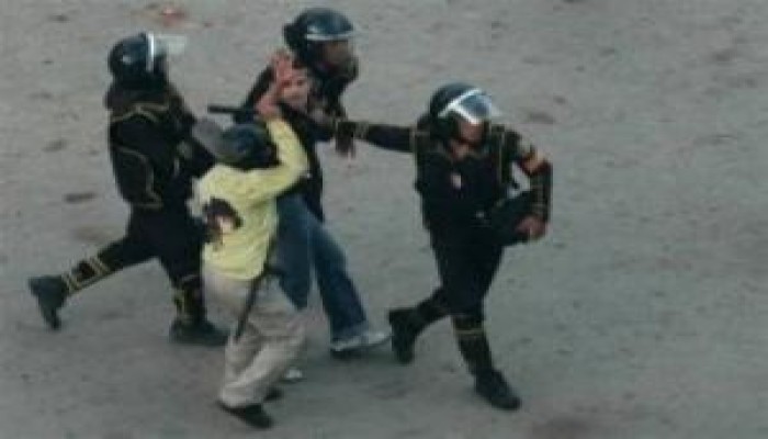 صورة الشخ أحمد ياسين تتسبب فى صعق وتعذيب طلاب أندونيسيين فى القاهرة