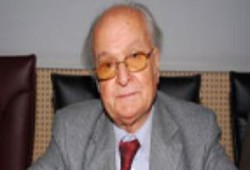 في مذكرة للنائب العام حمدي السيد : أبو الفتوح له الفضل في إعادة مقر اتحاد الأطباء للقاهرة
