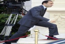 تقرير أمريكي : ضرب الإخوان يؤكد أن الصراع على الخلافة بين جمال مبارك وعمر سليمان قد بدأ