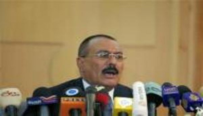 الرئيس اليمني يدخل المستشفى اثر اصابته بكدمات