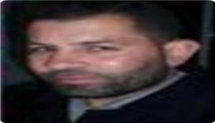 إعدام الشيخ كمال أبو طعيمة (القيادي فى حماس) علي يد وقائي  عباس