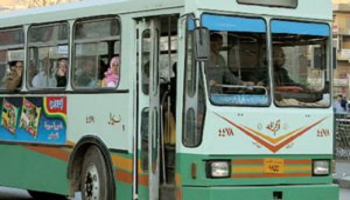 شلل بالقاهرة بسبب إضراب سائقى النقل العام