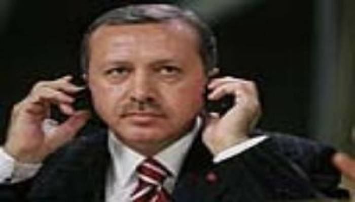 فى رمضان : نظام مبارك يعتقل وأردوغان كعادته السنوية يفاجئ أسرةً فقيرةً بالإفطار معها