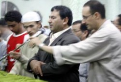 7 آلاف يشيعون جنازة أحمد نجل أ. مؤمن زعرور عضو الكتلة البرلمانية (ملف مصور)