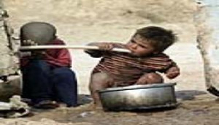 الأحياء لا يجدون قطرة مياه بكفرالزيات ..بعد غرق موتي  في مياه الصرف الصحي