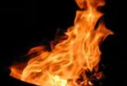 مدرس لغة عربية بالإسماعيلية يدعو لعبادة النار ويشكك فى الاسلام والرسول