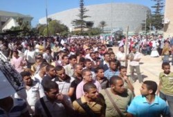 خمسة آلاف طالب يتظاهرون فى جامعة الإسكندرية لنصرة الأقصى
