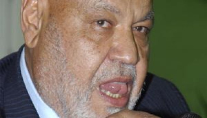 مكى: كل الشرفاء فى مصر يعيشون تحت خط الفقر