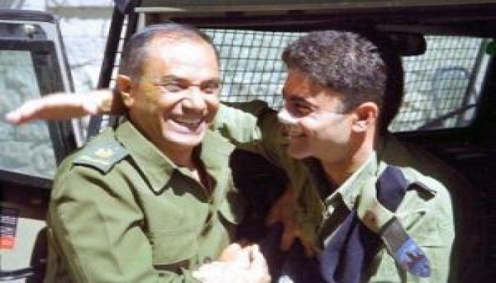 تنسيق خياني.. أجهزة فتح تسلم الاحتلال عشرين عبوة ناسفة صادرتها من مقاومين ببيت لحم