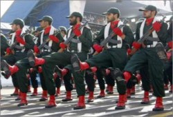 هجوم بإيران يقتل 60شخصاً منهم قادة بالحرس الثوري وطهران تتهم لندن بالتورط فى الهجوم