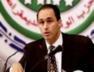 مبارك أقال منصور ليعطي رسالة لنجله بأنه لا يزال الحاكم الفعلي لمصر  وتوقعات بالمزيد