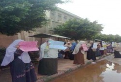 تمزيق حجاب طالبه بجامعة الأزهر فرع الزقازيق ، والعميد يسب الطالبات سباباً فاحشاً