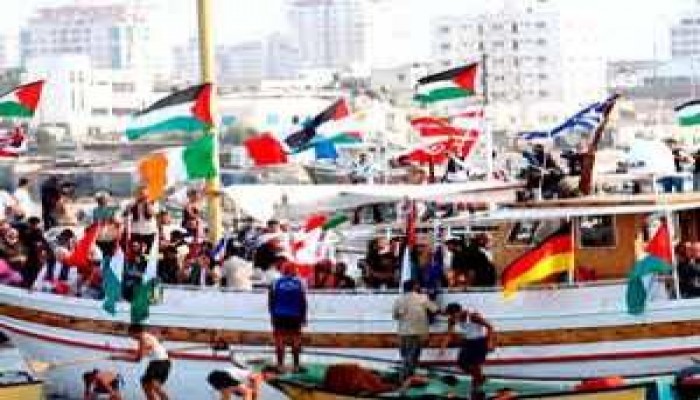 مصر تسمح لقافلة "أميال من الابتسامات" بدخول ميناء العريش