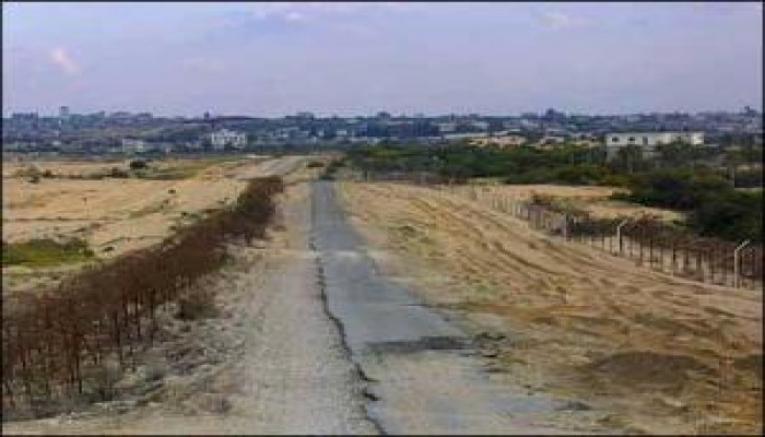 مدير المخابرات الحربية الفرنسيه يتفقد الشريط الحدودى بين مصر و غزة