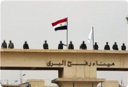 السلطات المصرية تمنع دخول الوفد الطلابي الأمريكي التضامني من دخول غزة