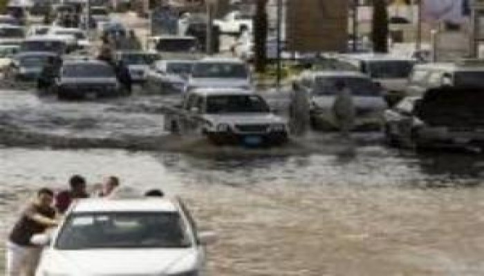 مقتل 103 في سيول في السعودية وانقاذ 1400