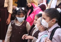 نظيف: لا يوجد مبرر حاليا لتعليق الدراسة لمواجهة "أنفلونزا الخنازير"