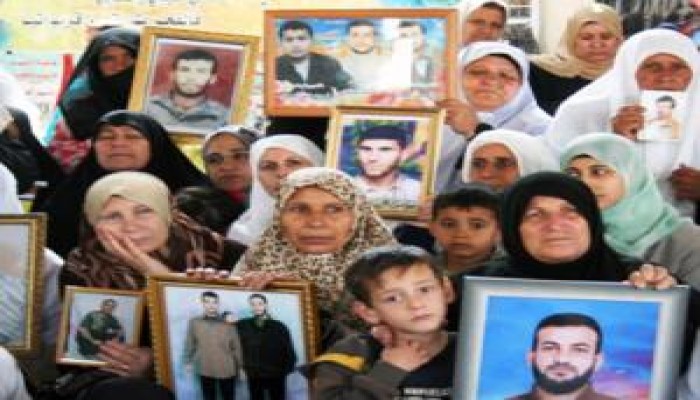 أبو مازن يعمل علي تعطيل صفقة تبادل الأسرى