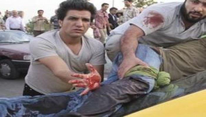 إيران: محاكمة سجانين عذبوا معارضين حتى الموت