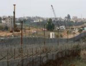 "حماس": التهديد القادم على مصر وغزة هو من الكيان وتأييد عباس للجدار الفولاذي دعم للحصار